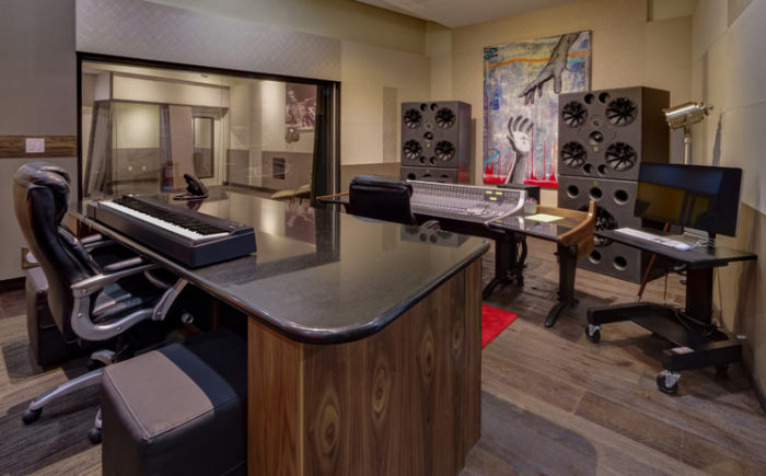 Kirk Franklin Studio in Downtown Arlington
