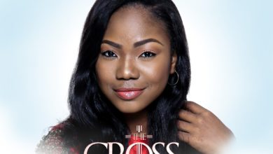 Mercy Chinwo - The Cross My Gaze